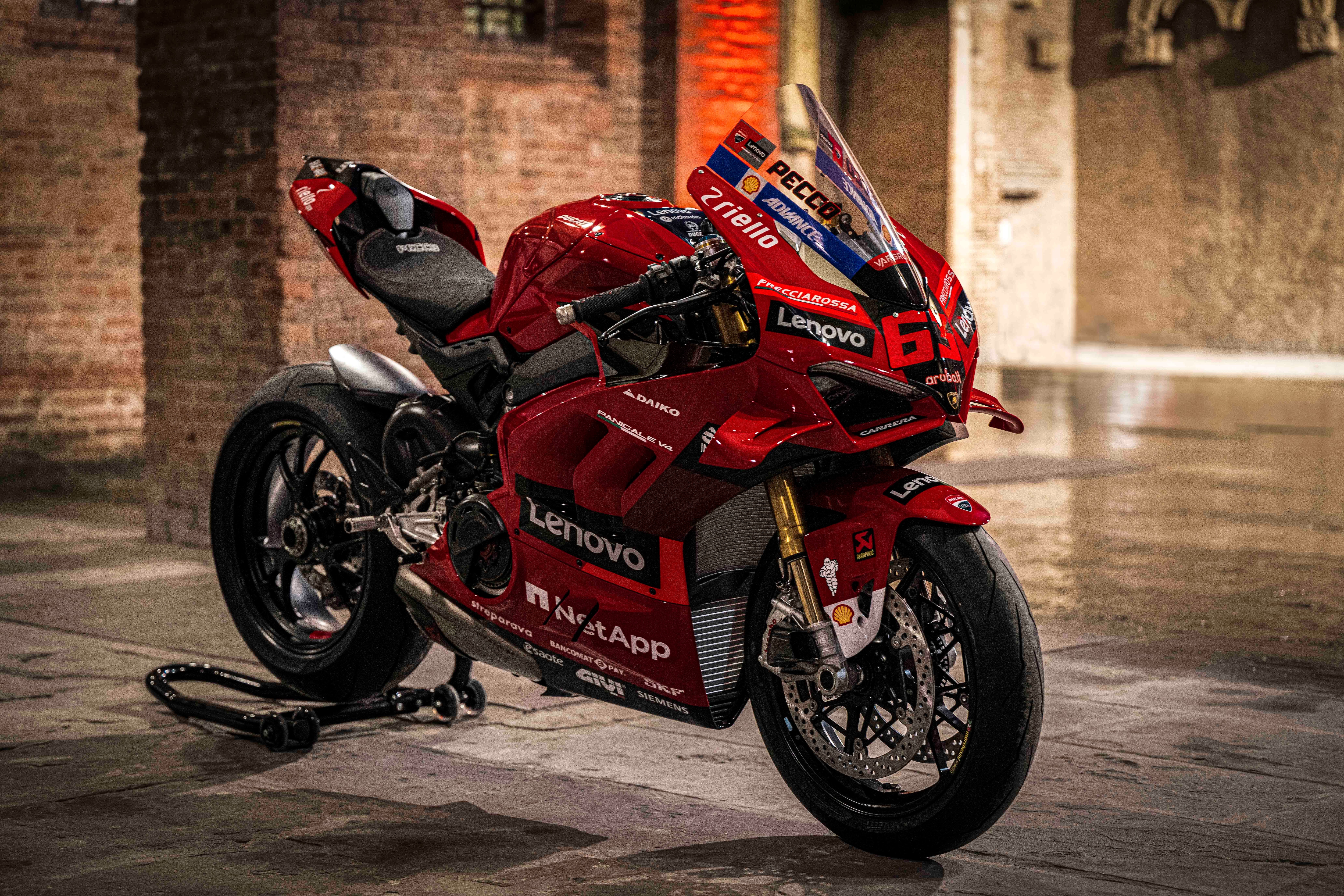 Alpha Autos: Alpha Motos: Ducati apresenta edições limitadas da Panigale V4